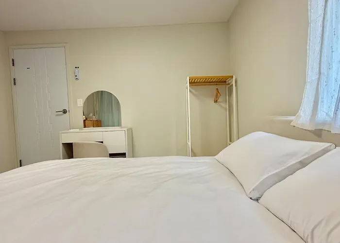 Apartment The Nest Mangwon Seoul